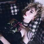 artist image Sena Sener Bak Bana İnsan Gelir İnsan Geçer