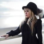 artist image Stevie Nicks feat. Deep Dish Dreams (with Deep Dish) Crystal Visions... The Very Best of Stevie Nicks (Bonus Version)