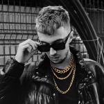 artist image Horace feat. Super Ed, Zhao, Juno, Oscar Fisa Fisa (feat. Super Ed, Zhao, Juno & Oscar) [Remix] - Single