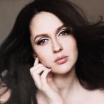 artist image Есенина Елена Вишня www.ruminus.ru 