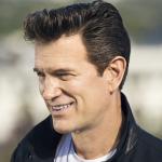 artist image Chris Isaak Blue Hotel Chris Isaak