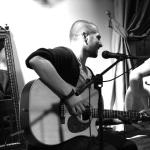artist image Zeki Dizdar Senin Yanın Olsun Mu Benim Yerim (Akustik) Düş Gökyüzüme