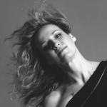 artist image Ana Popovic 11/ One Room Country Shack Unconditional