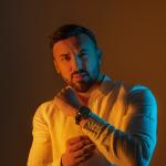 artist image Serdar Ortaç, Tarık İster Gel De Gel De (feat. Serdar Ortaç) - Single