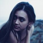 artist image Dia Frampton Walk Away Red