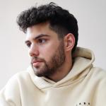 artist image Evdeki Saat Hiç Uyanmasam Hiç Uyanmasam - Single