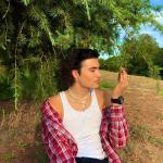 artist image Sayless Bleeding (hold me) Bleeding (Hold Me) - Single