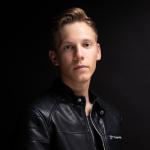 artist image Gabriel Wittner, Dessic & Andy Chiles To The Moon And Back (ft. Leonie Kromer) To the Moon and Back (feat. Leonie Kromer) - Single