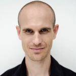 artist image Marcin Steczkowski Daleko od miasta Temat trzeci Wariacja trzecia Wokal Daleko Od Miasta