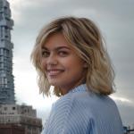 artist image Louane Fais le bien Joie de vivre (En couleurs)